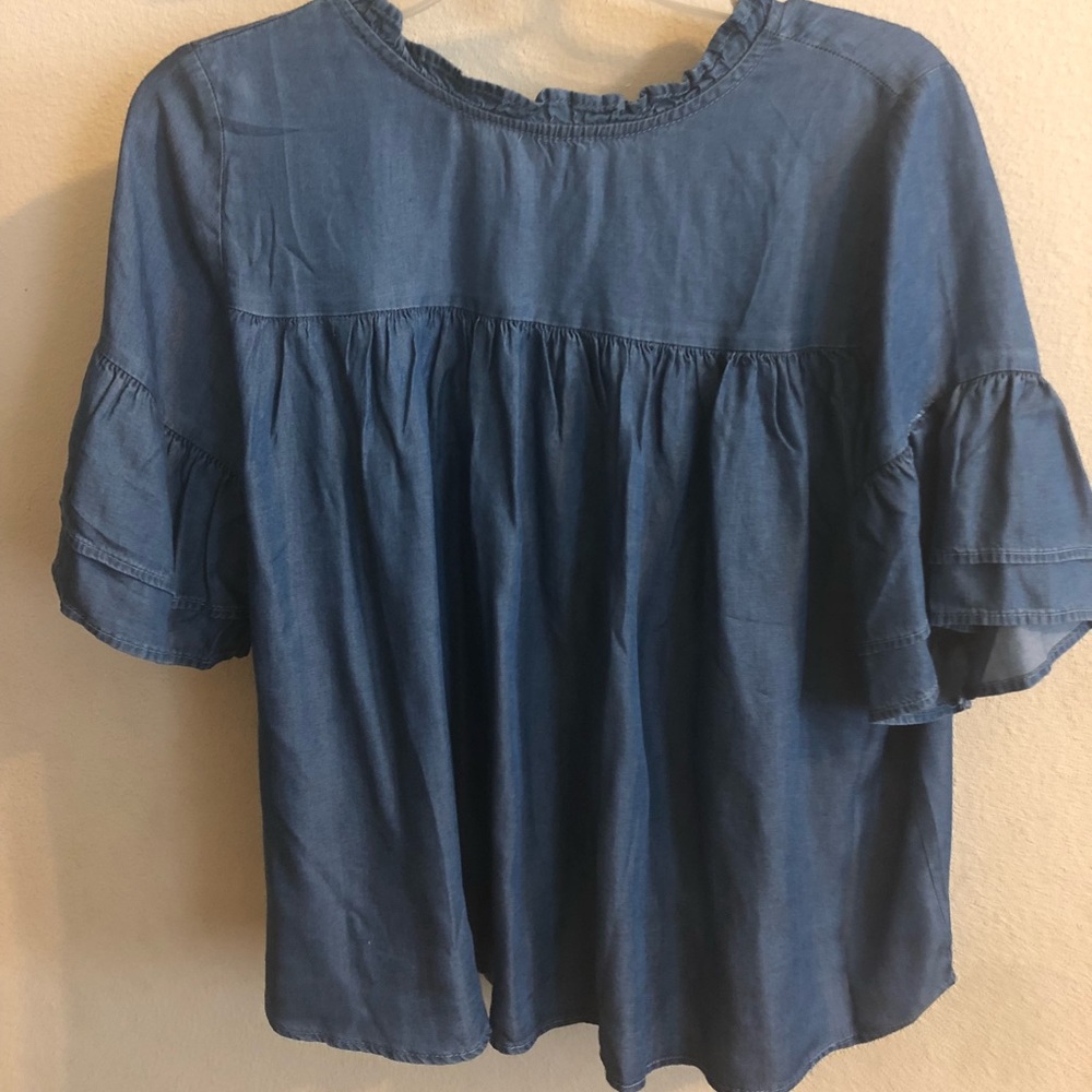 Denim top with ruffles